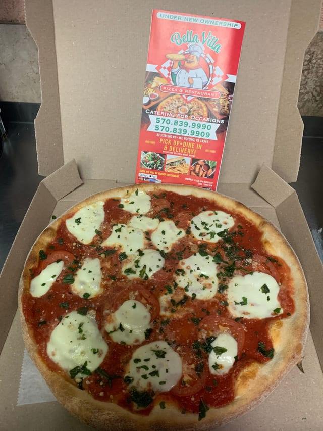 Fresh Margherita Pizza (Small 12'').